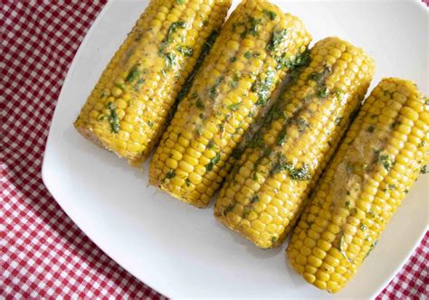 spicy-corn-on-the-cob-pepperscale image