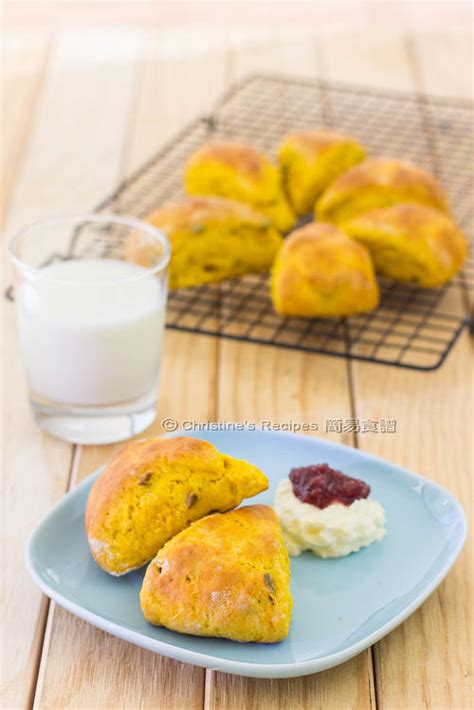 pumpkin-scones-light-and-fluffy-christines image