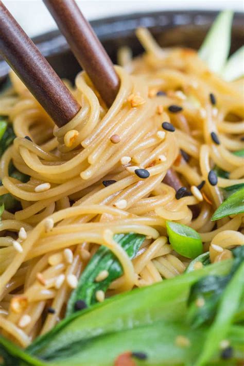 15-minute-sesame-ginger-noodles-choosing-chia image