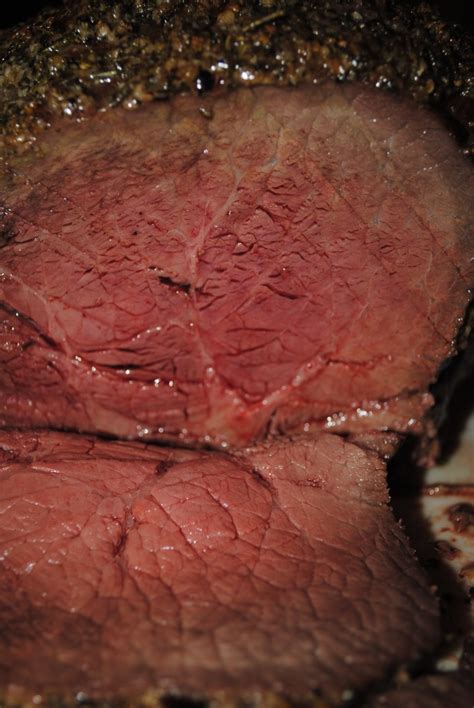 how-to-cook-the-perfect-sirloin-roast-beef-delishably image