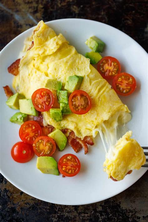 perfect-omelette-recipe-video-natashaskitchencom image