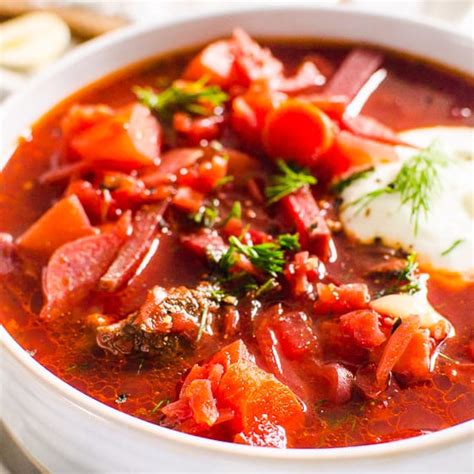 best-authentic-ukrainian-borscht-soup image