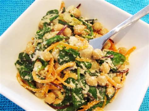 creamy-cashew-kale-chickpeas-recipe-and-nutrition image