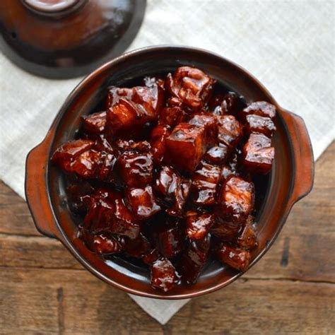 shanghai-style-braised-pork-belly-hong-shao-rou image