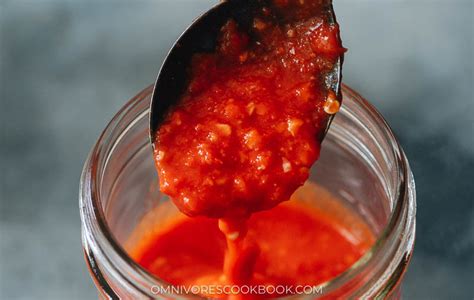 homemade-chili-garlic-sauce-huy-fong-brand-copycat image