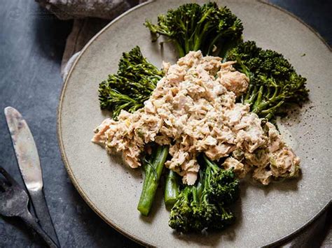 10-minute-creamy-tuna-with-broccoli-ketodiet-blog image