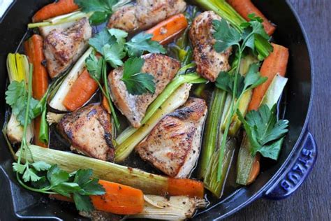 25-minute-skillet-chicken-w-carrots-leeks-gf-the image