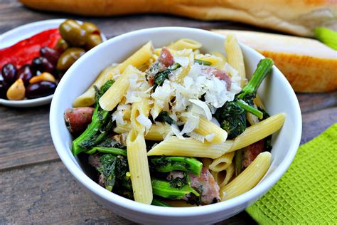 penne-with-broccoli-rabe-and-sausage-mangia-michelle image