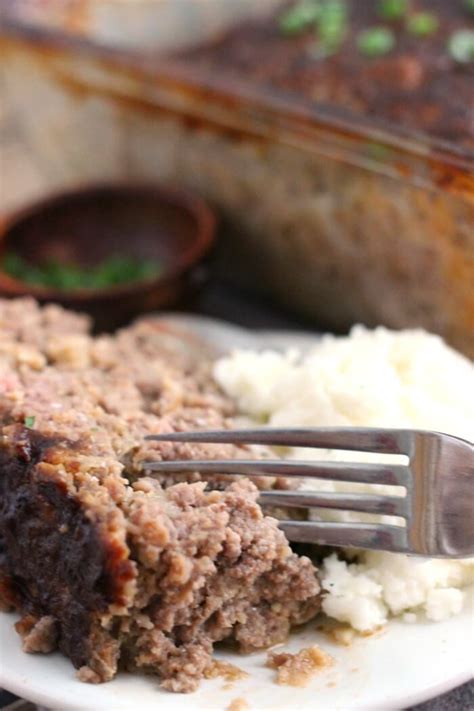 best-easy-meatloaf-recipe-mama-loves-food image