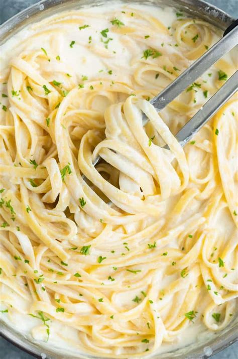 olive-gardens-alfredo-sauce-the-cozy-cook image