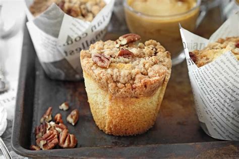 pecan-coffee-cake-muffins-recipes-go-bold-with image