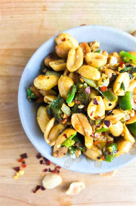 spicy-fried-peanuts-easy-fried-peanut-recipe-lifes image