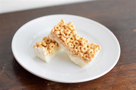 milk-and-cereal-breakfast-bars-recipe-the-spruce-eats image