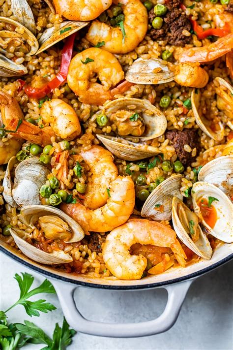 weeknight-clam-and-shrimp-seafood-paella-skinnytaste image