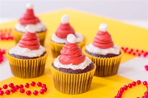 buttercream-santa-hat-cupcake-recipe-seelindsay image