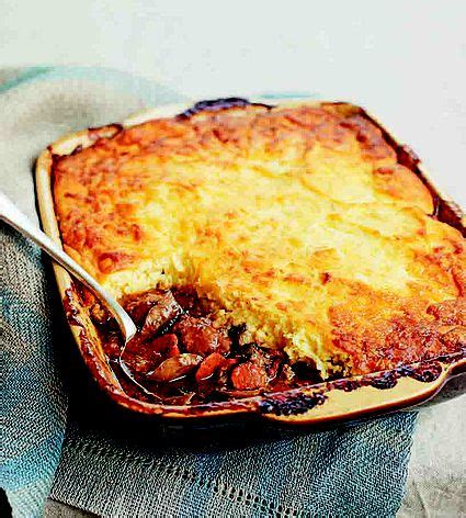 cottage-pie-recipe-with-beef-and-mashed-potato-topping image
