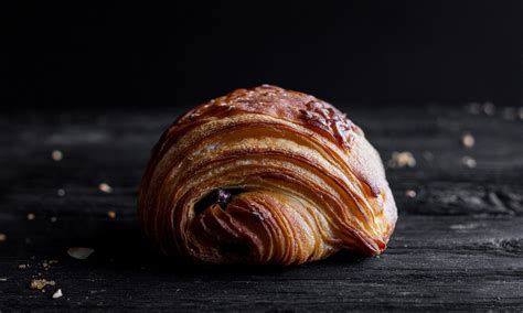 the-difference-between-puff-pastry-and-croissant-dough image