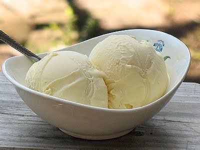 white-chocolate-ice-cream-amandas-cookin-summer image