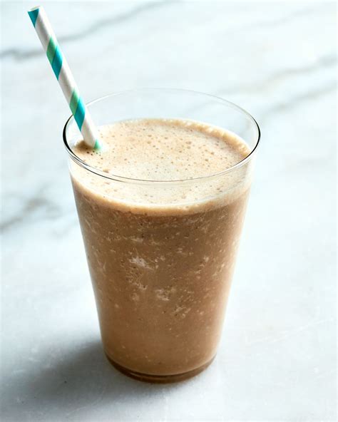 21-healthy-breakfast-smoothies-for-a-quick-meal-on-the image