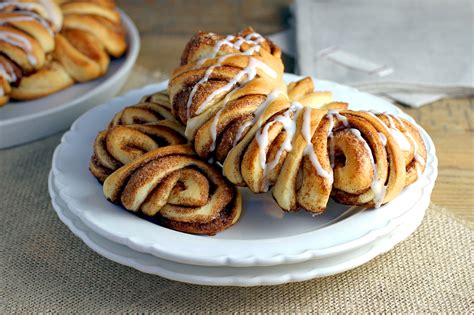 cinnamon-roll-bear-claws-two-of-a-kind image