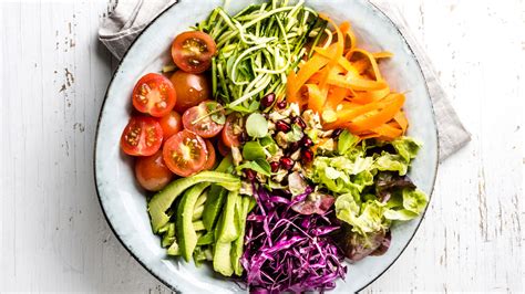 the-raw-vegan-diet-benefits-risks-and-meal-plan image