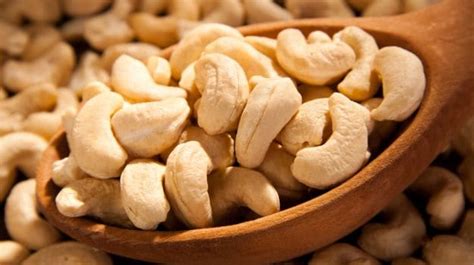 7-incredible-cashew-nut-benefits-from-heart-health-to image