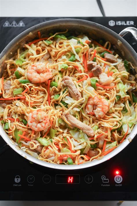 pancit-canton-recipe-filipino-stir-fried-noodles image