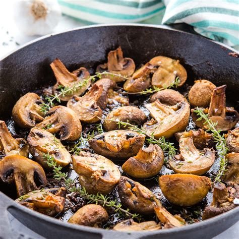 garlic-butter-roasted-mushrooms-easy-side-dish image