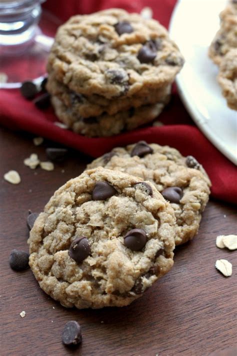 the-best-brown-butter-oatmeal-cookies-chocolate-with image