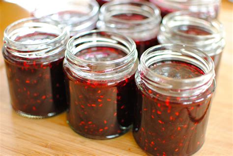 blackcurrant-and-raspberry-jam-food-to-glow image