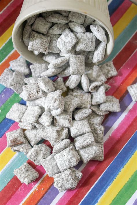 best-muddy-buddies-easy-puppy-chow-recipe-how image