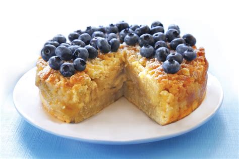 apple-and-blueberry-crumble-cake-healthy-food-guide image