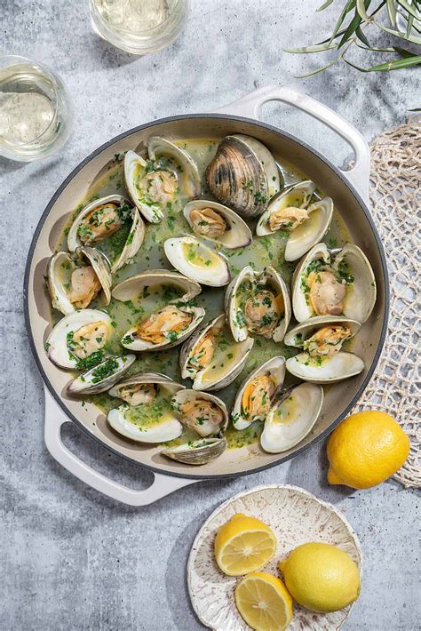 steamed-clams-with-white-wine-garlic-and-butter image