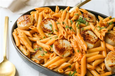 creamy-penne-with-seared-scallops-healthyish-foods image