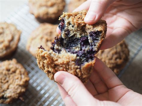 blueberry-spelt-streusel-muffins-almanac-grain image