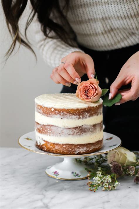 jasmine-cake-with-honey-swiss-meringue-buttercream image