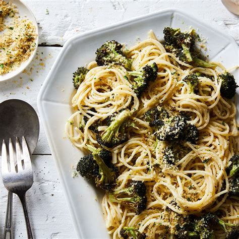 broccoli-aglio-e-olio-with-gremolata-breadcrumbs image