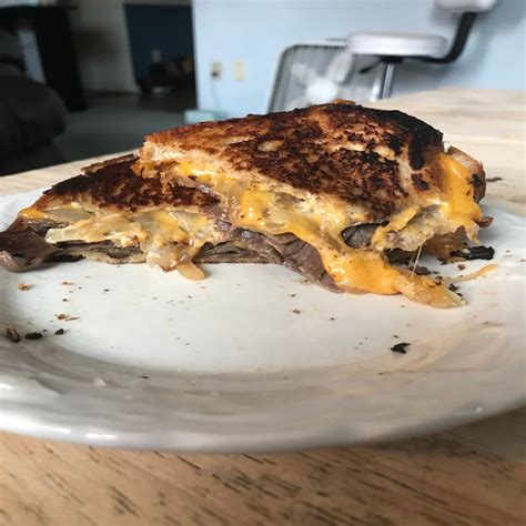 grilled-cheese-roast-beef-sandwiches-bigoven image
