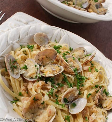 pasta-all-vongole-linguini-with-clam-sauce-what-a-girl image
