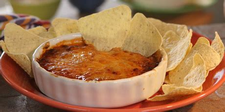 best-layered-mexican-dip-with-nacho-chips-and-cold image