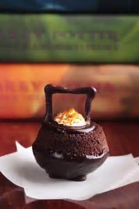 chocolatey-cauldron-cakes-thebestdessertrecipescom image