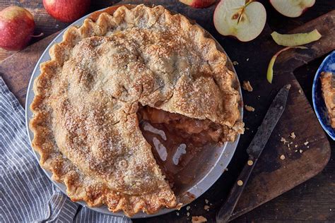 gluten-free-apple-pie-recipe-king-arthur-baking image