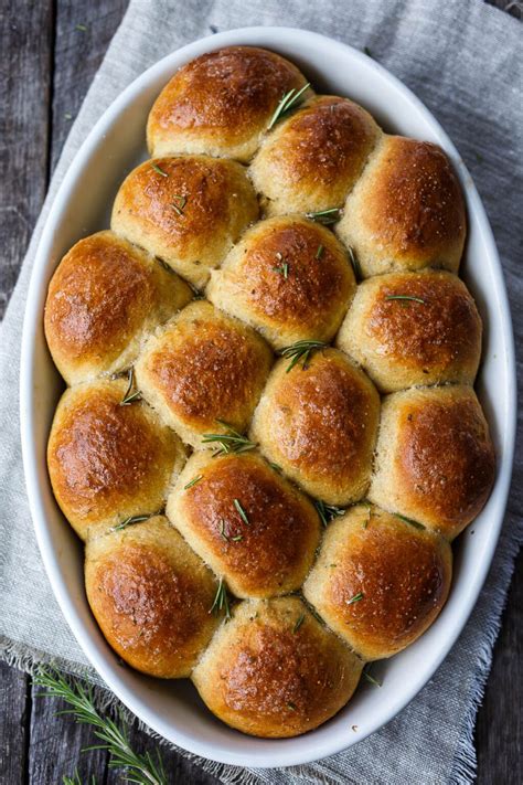 butternut-squash-dinner-rolls image