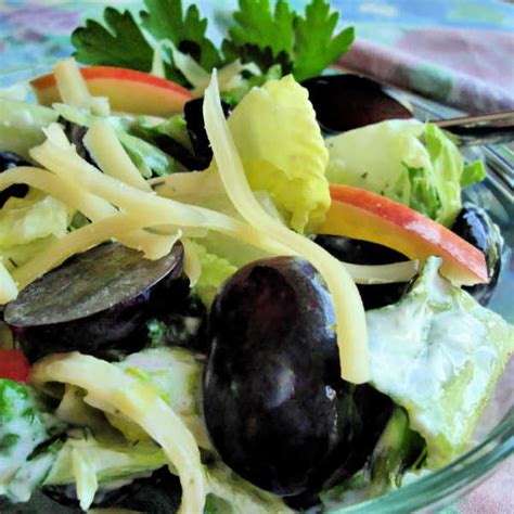 omas-lettuce-salad-with-grapes-just-like-oma image