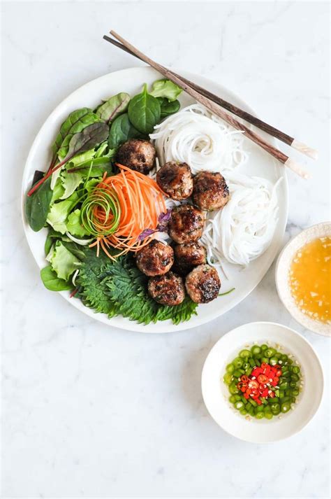 bun-cha-vietnamese-meatballs-with-vietnamese-noodle image