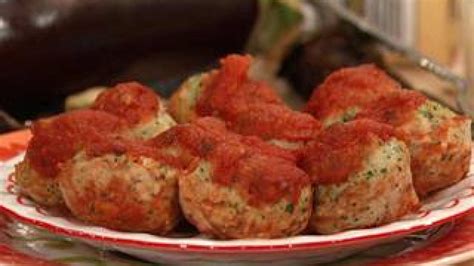roccos-mamas-mini-meatball-bites-recipe-rachael image