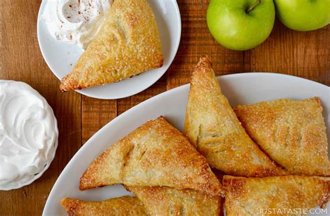 easy-apple-turnovers image