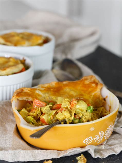 curry-turkey-pot-pie-thanksgiving-leftovers-and-how image