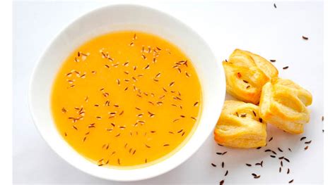 cream-of-potato-soup-with-carrots-and-caraway-seeds image