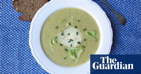 how-to-make-the-perfect-leek-and-potato-soup image